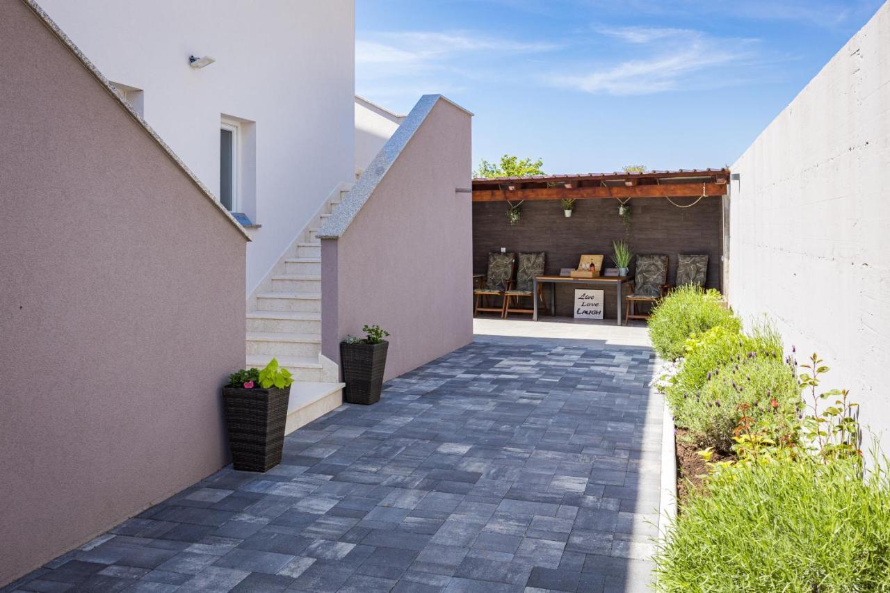 Luxury Apartments Lotus&Lovor Pula Exterior photo