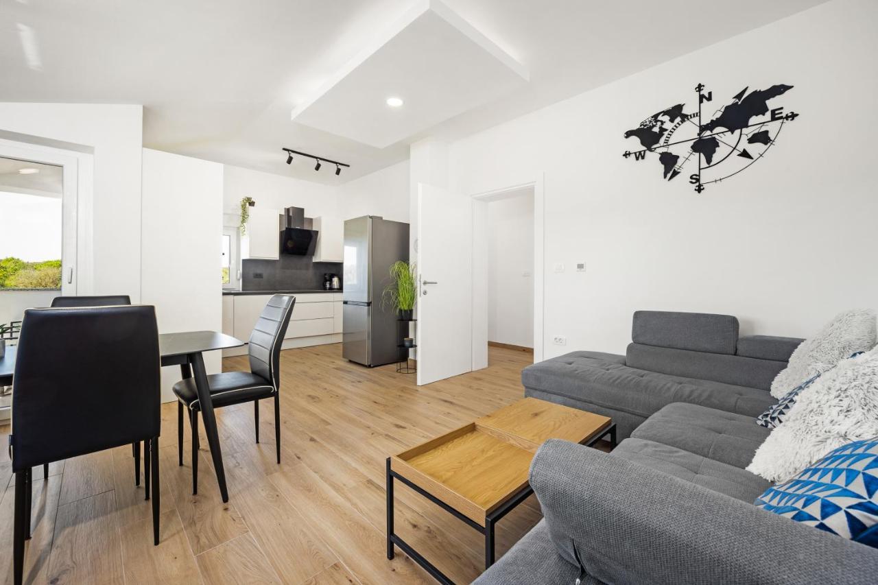 Luxury Apartments Lotus&Lovor Pula Exterior photo