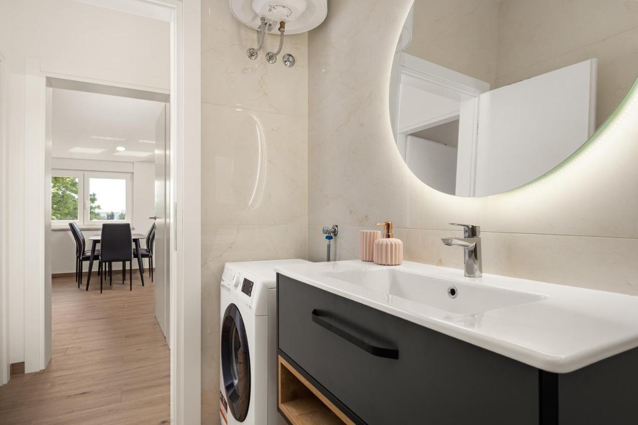 Luxury Apartments Lotus&Lovor Pula Exterior photo